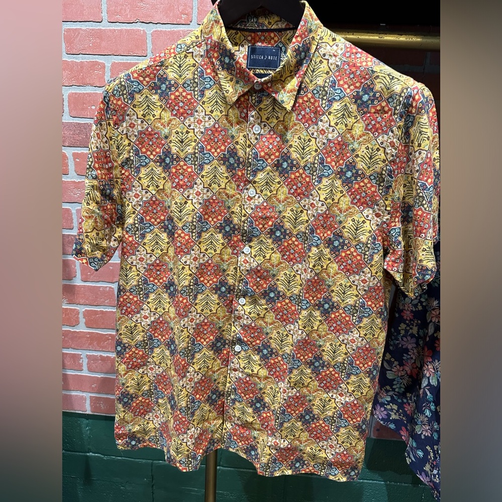 NWT Stitch Note short sleeve shirt